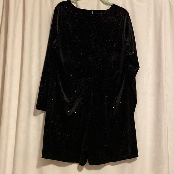 CANDIE’S Glitter Velour Romper Pockets! Stretchy Long Sleeve Party Outfit - Picture 6 of 6